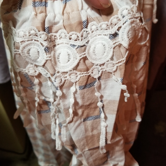 Off Shoulder Crochet Detail Blouse Size Large - Picture 3 of 5